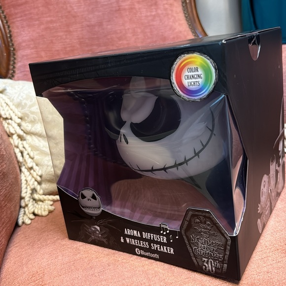 Disney’s Nightmare Before Christmas aroma diffuser/bluetooth speaker, NWT - Picture 4 of 7